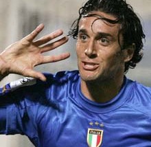 SPONDILITE ANCHILOSANTE: LUCA TONI TESTIMONIAL DELLA CAMPAGNA “BACK IN PLAY”